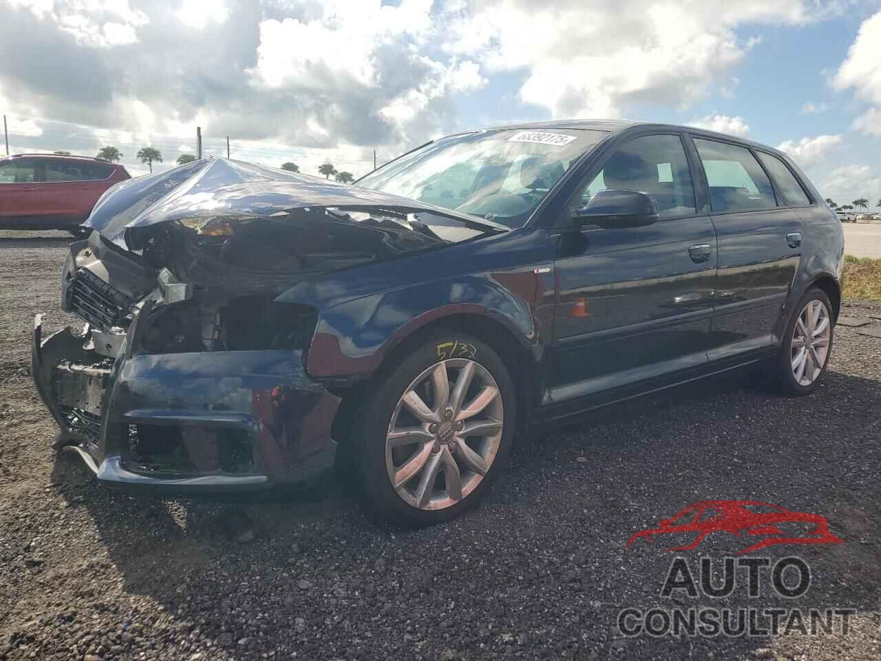 AUDI A3 2011 - WAUDFAFM8BA070968