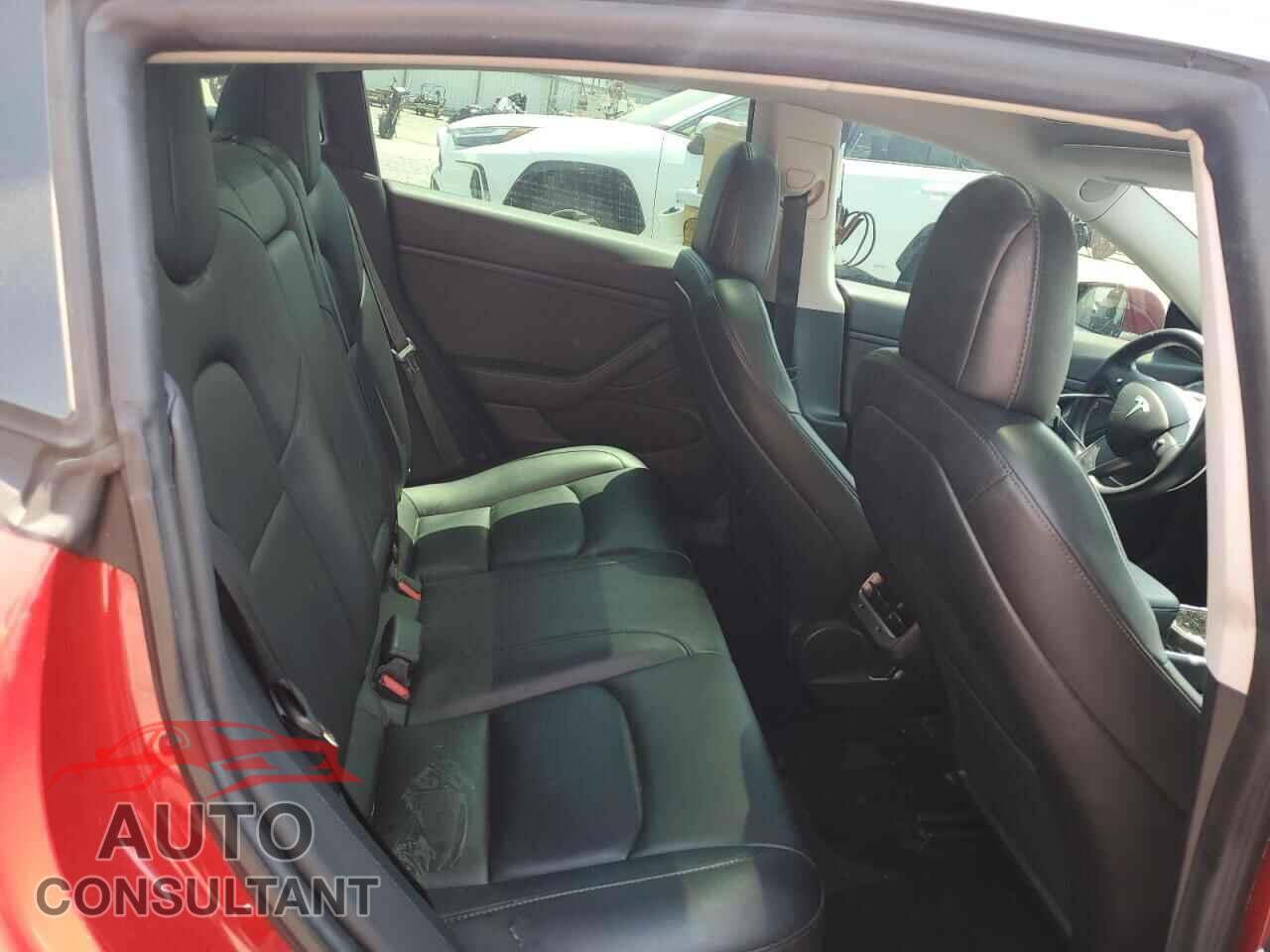 TESLA MODEL 3 2019 - 5YJ3E1EA2KF307177