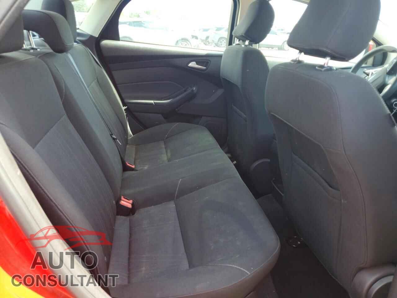 FORD FOCUS 2017 - 1FADP3FE9HL213627