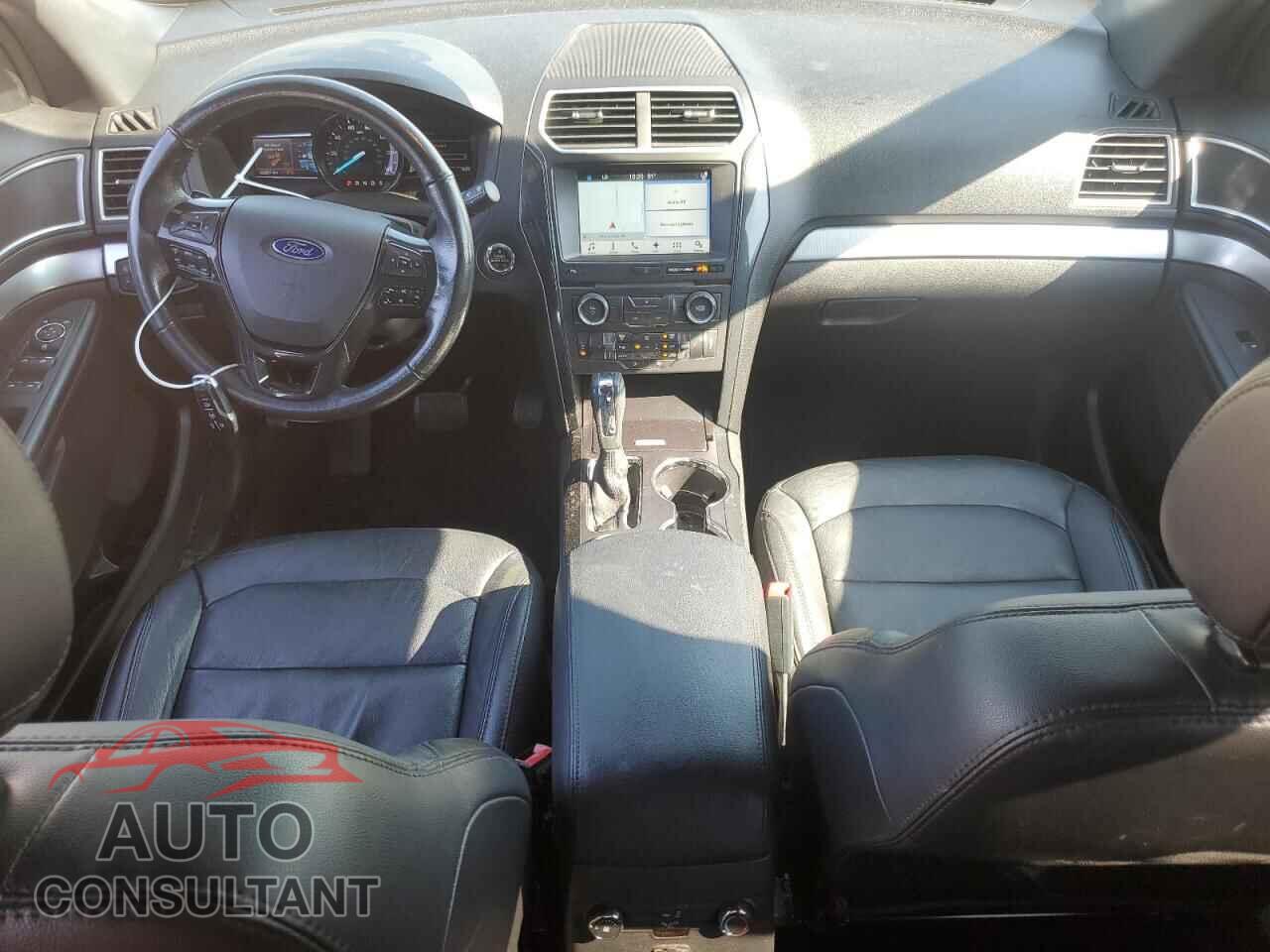 FORD EXPLORER 2017 - 1FM5K7D82HGD84208