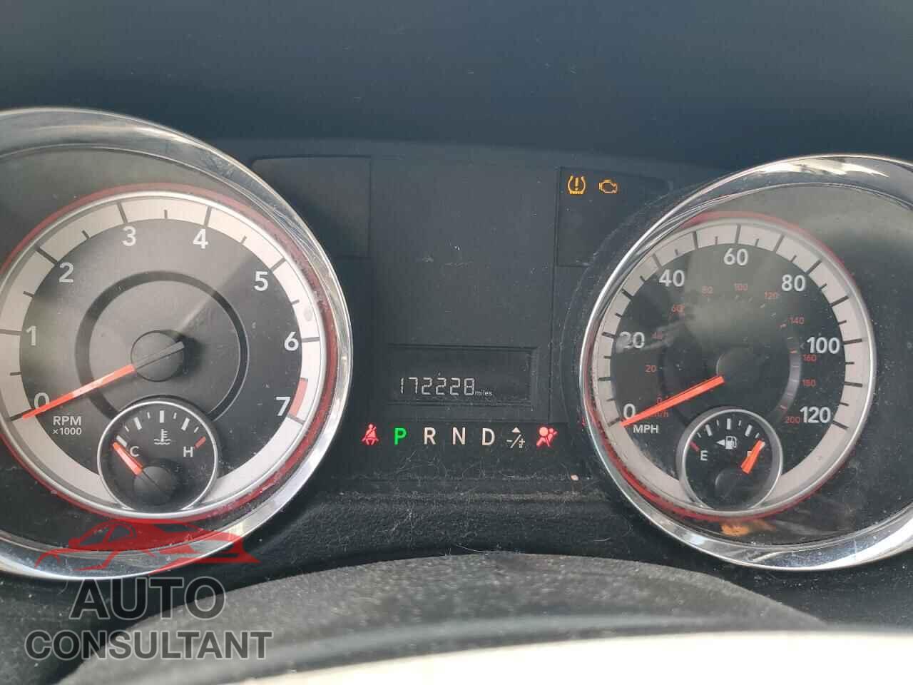 DODGE CARAVAN 2011 - 2D4RN3DG8BR711054