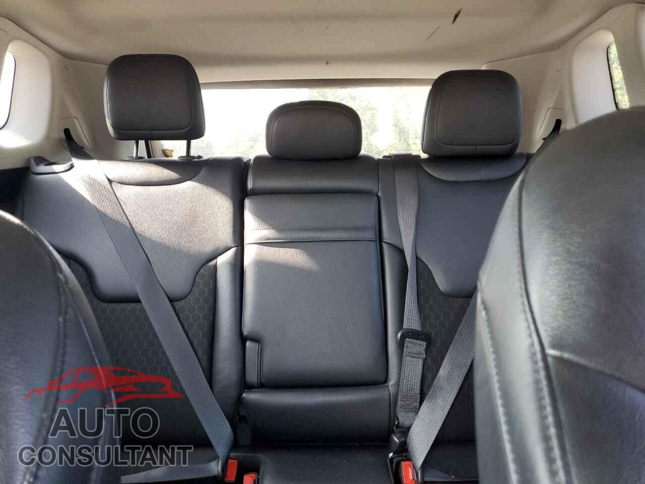 JEEP COMPASS 2017 - 3C4NJDBB7HT651116