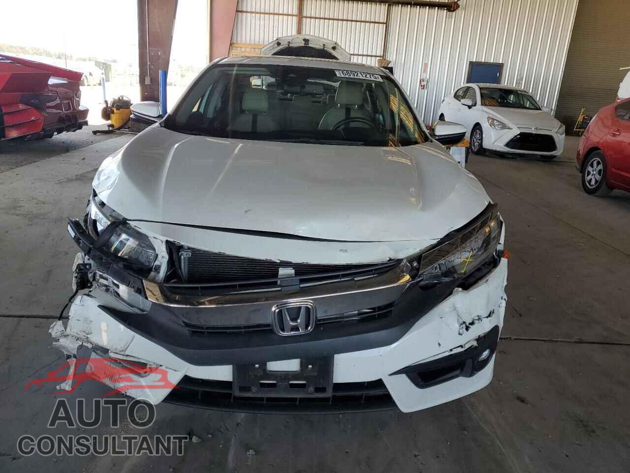 HONDA CIVIC 2018 - JHMFC1F9XJX022253