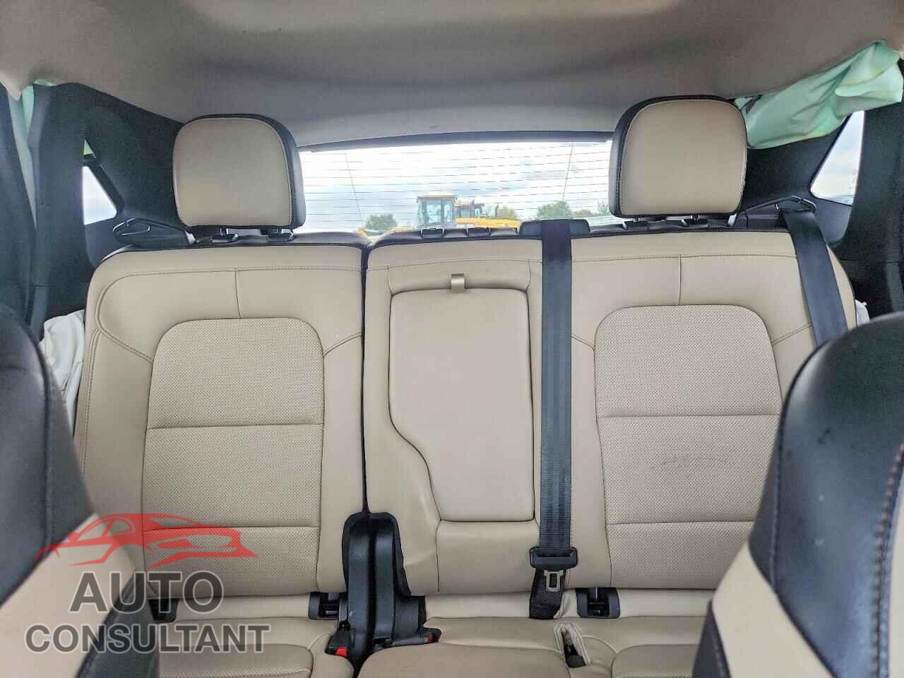 FORD ESCAPE 2020 - 1FMCU0H65LUA98512