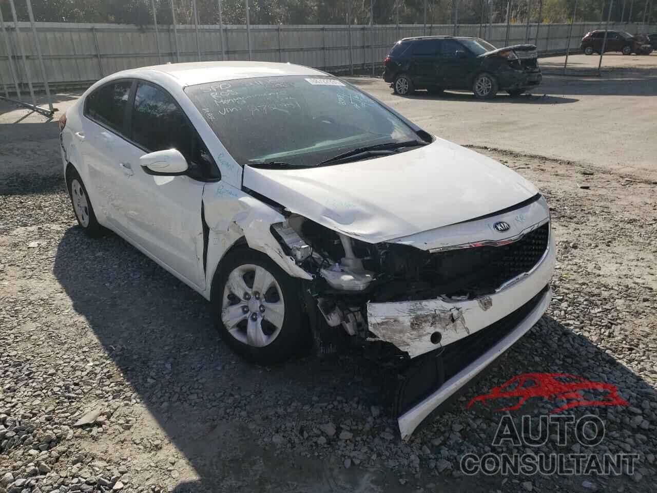 KIA FORTE 2018 - 3KPFK4A75JE272981