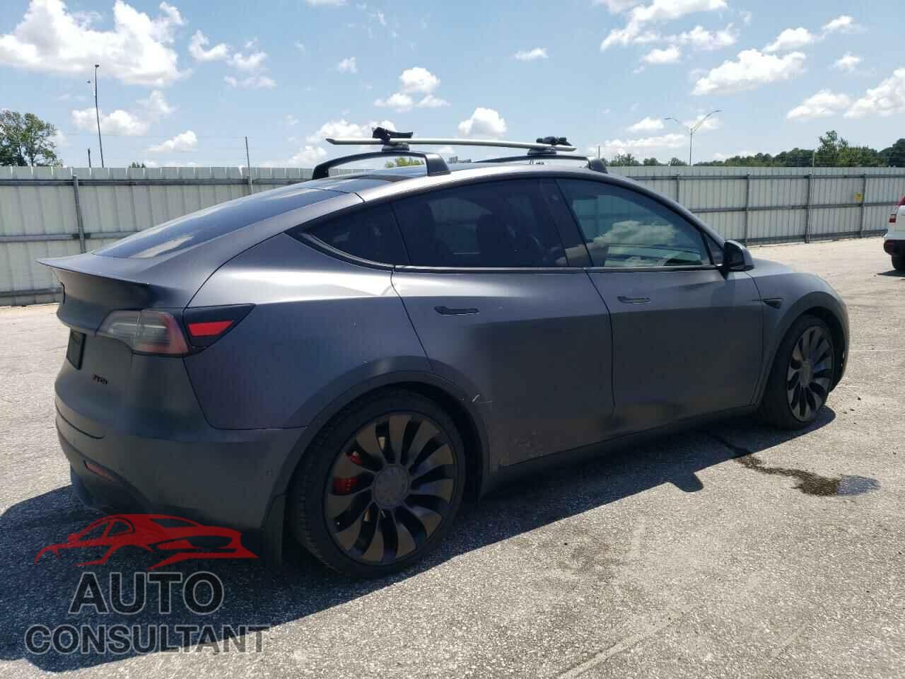 TESLA MODEL Y 2020 - 5YJYGDEF0LF001030