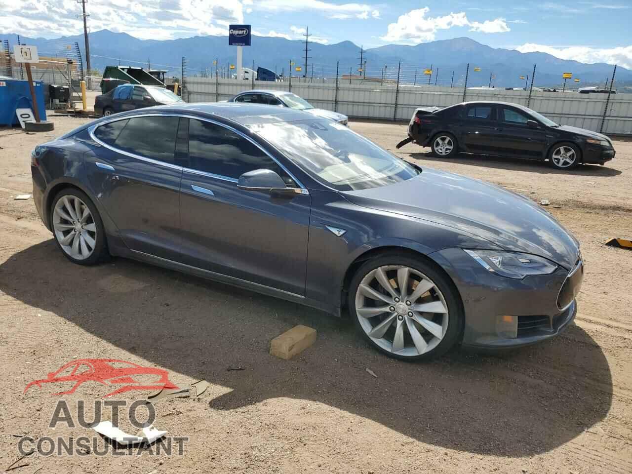 TESLA MODEL S 2015 - 5YJSA1H24FF094413