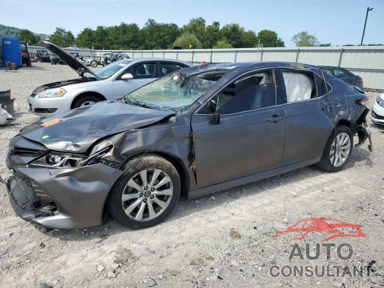 TOYOTA CAMRY 2018 - 4T1B11HK0JU037203