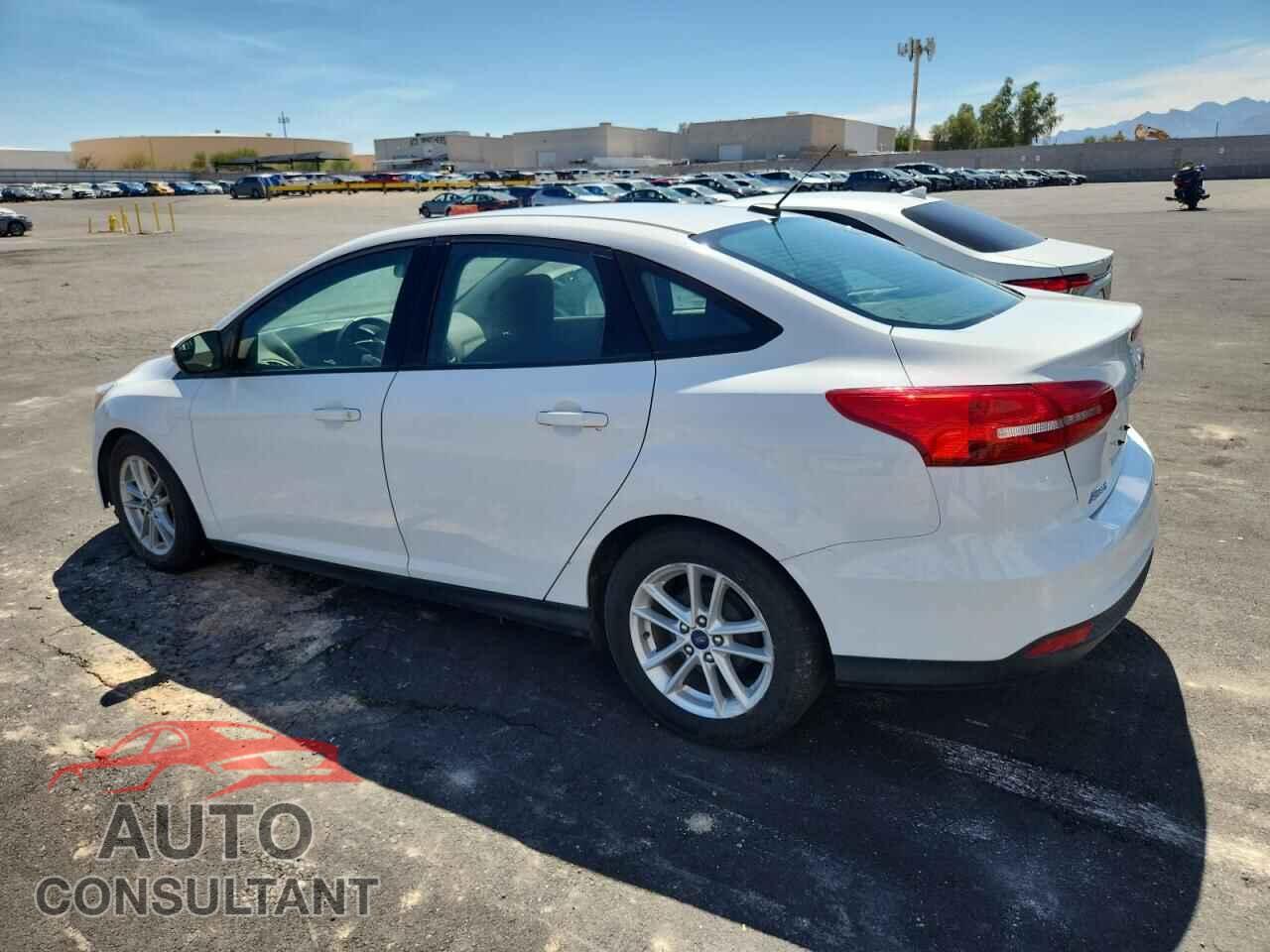 FORD FOCUS 2017 - 1FADP3F26HL300178