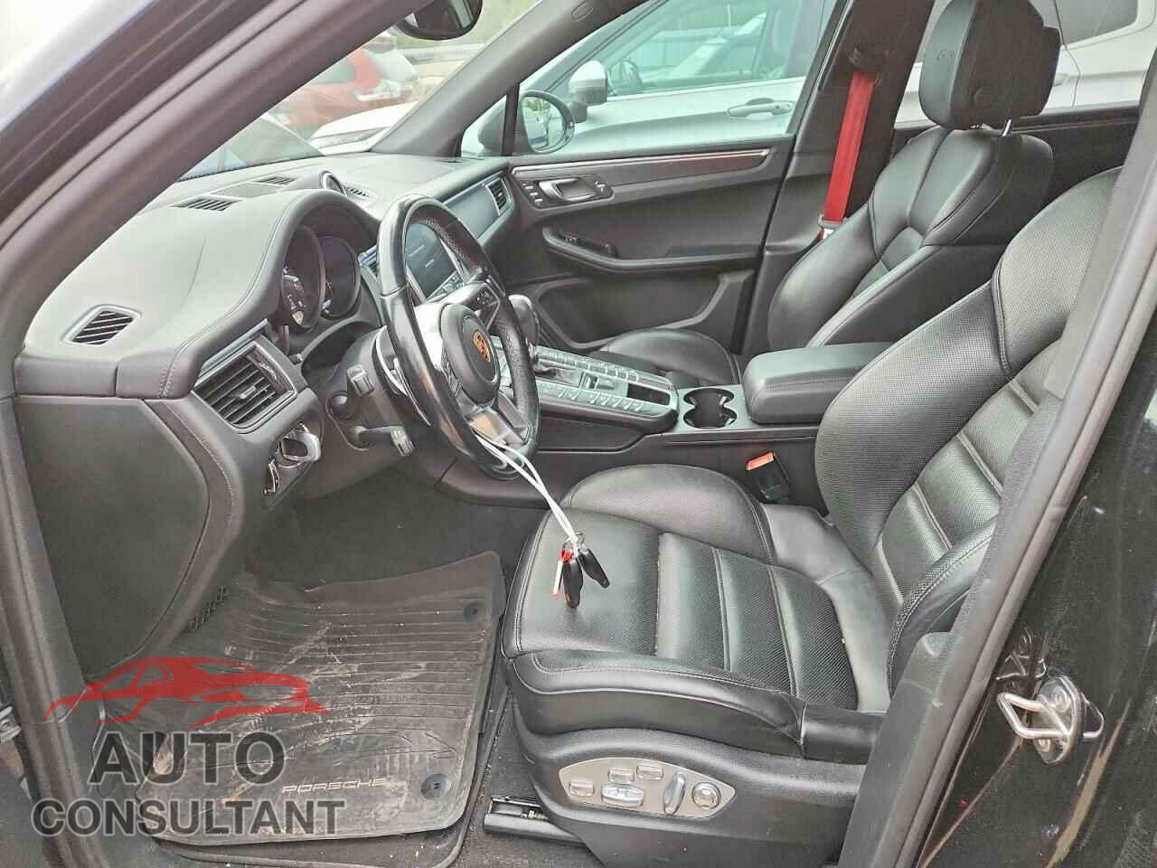 PORSCHE MACAN 2017 - WP1AG2A5XHLB53516