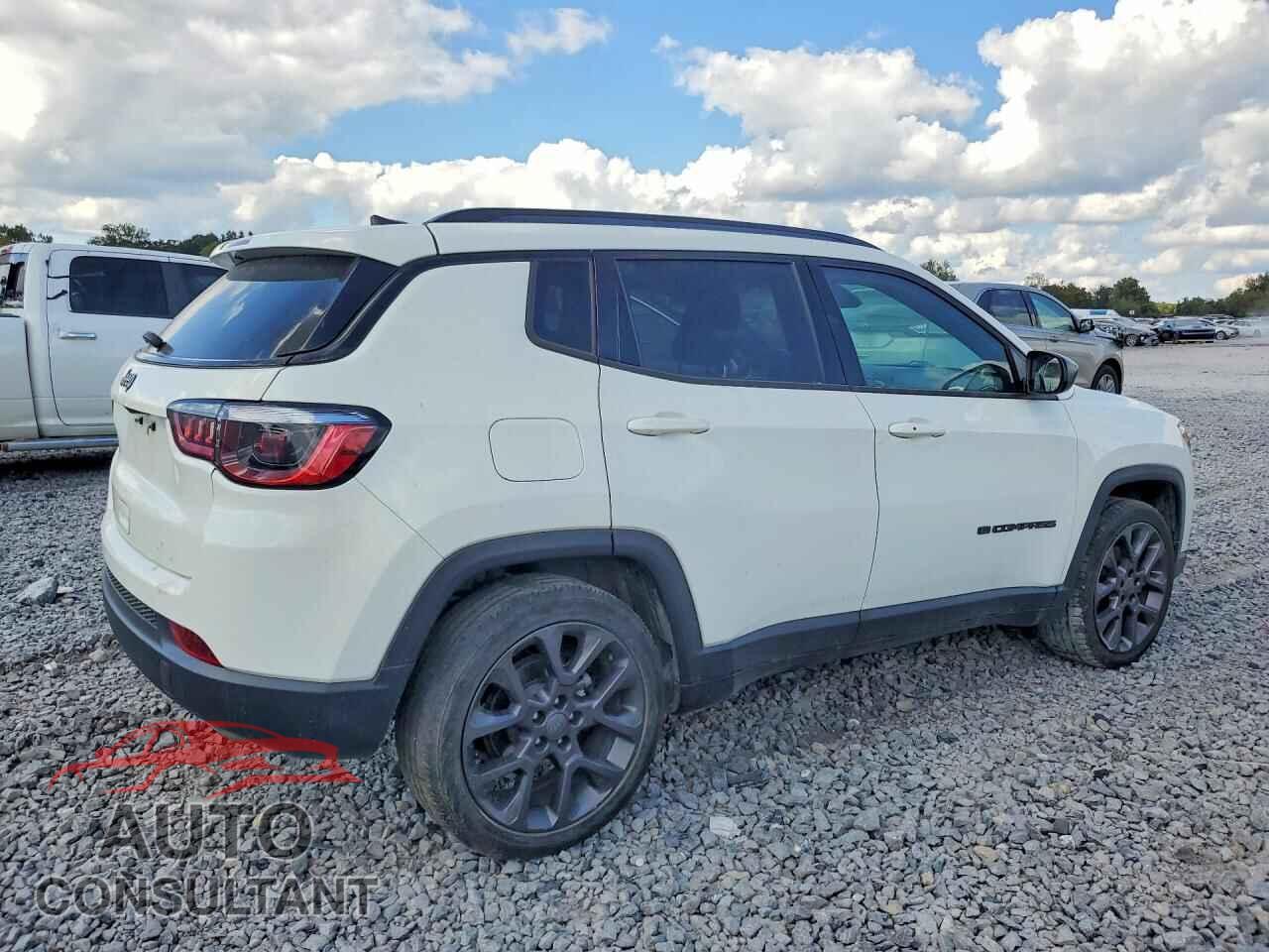 JEEP COMPASS 2021 - 3C4NJCEB1MT602302
