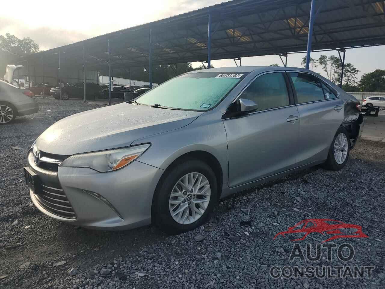 TOYOTA CAMRY 2016 - 4T4BF1FK8GR557197