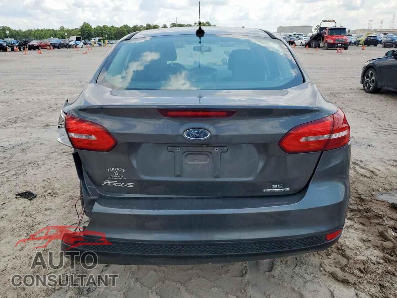 FORD FOCUS 2016 - 1FADP3F22GL341213