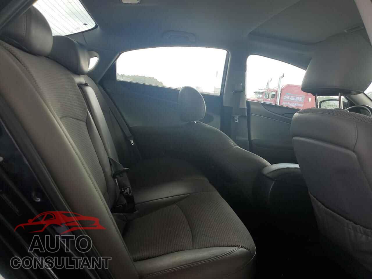 HYUNDAI SONATA 2012 - 5NPEC4AC9CH408680