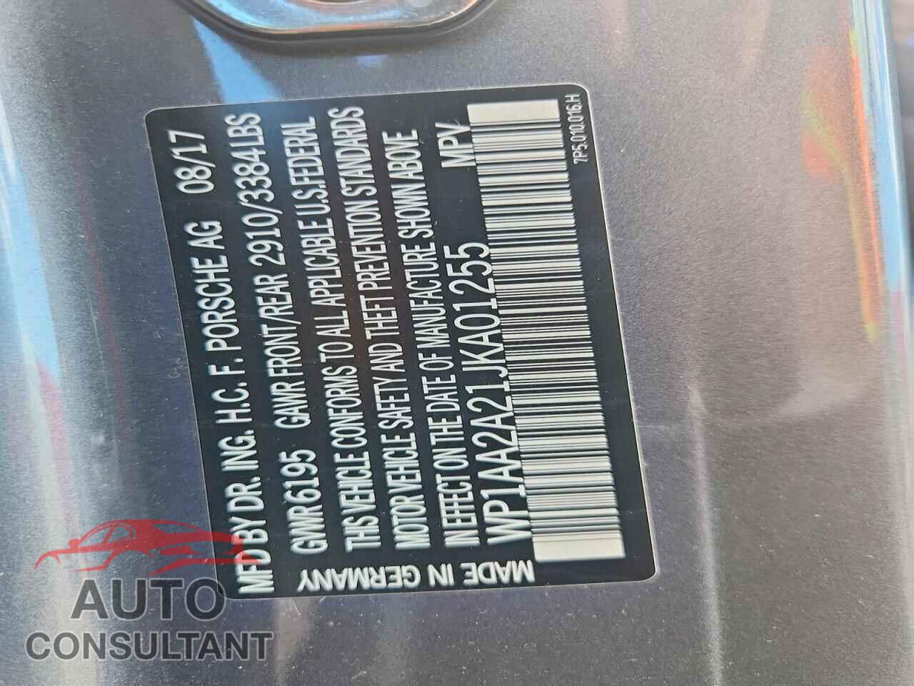 PORSCHE CAYENNE 2018 - WP1AA2A21JKA01255