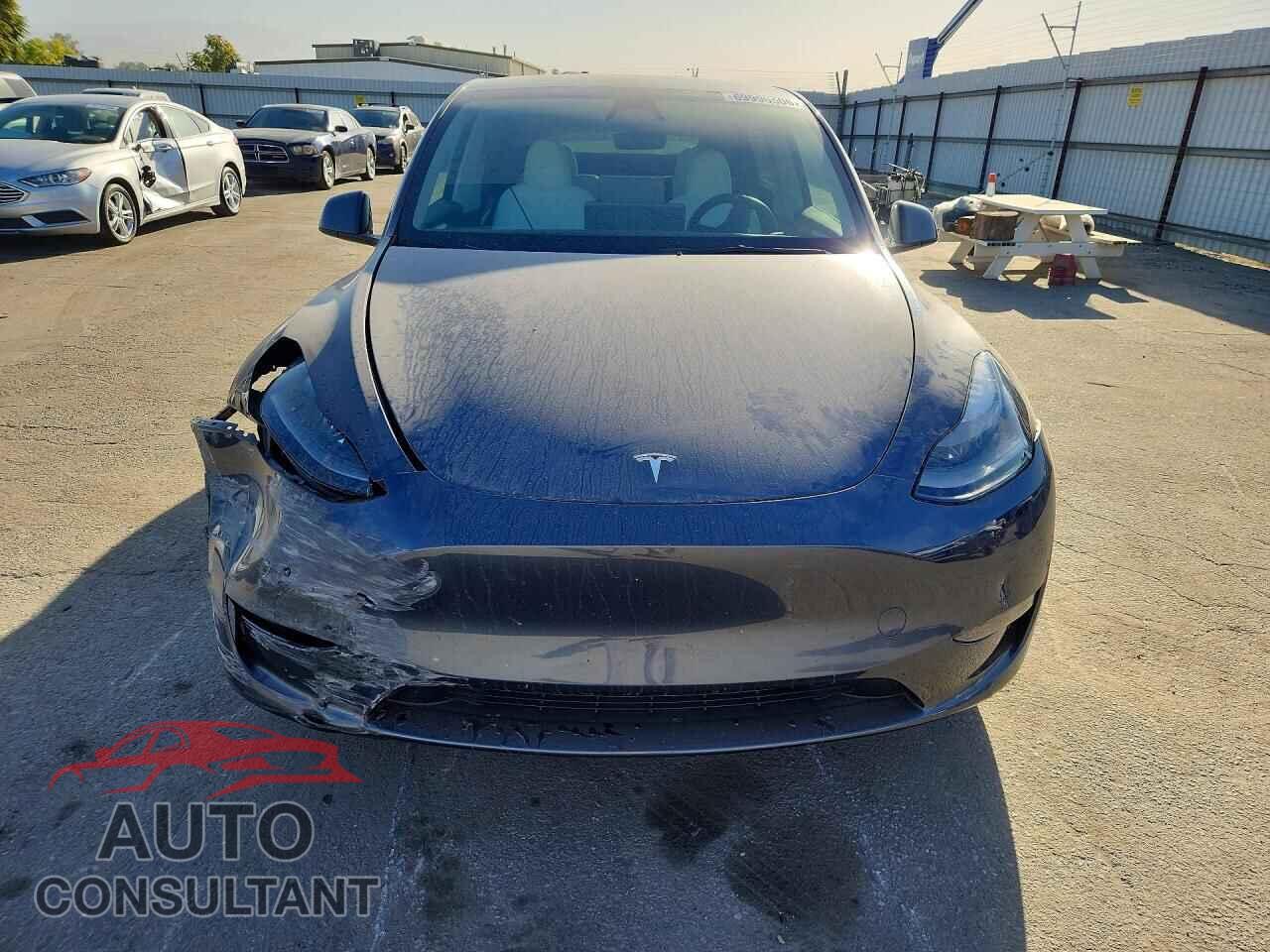 TESLA MODEL Y 2023 - 7SAYGDEE0PF927251