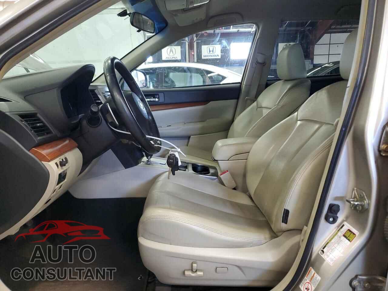 SUBARU OUTBACK 2014 - 4S4BRBKC6E3231276