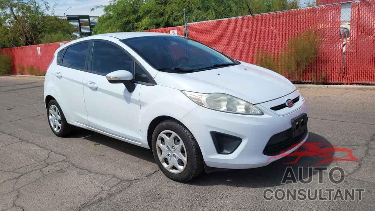 FORD FIESTA 2013 - 3FADP4EJ2DM109977