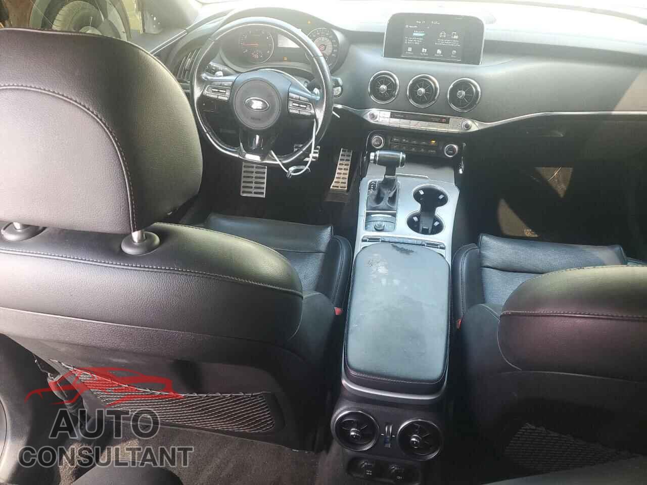 KIA STINGER 2021 - KNAE35LC2M6093152