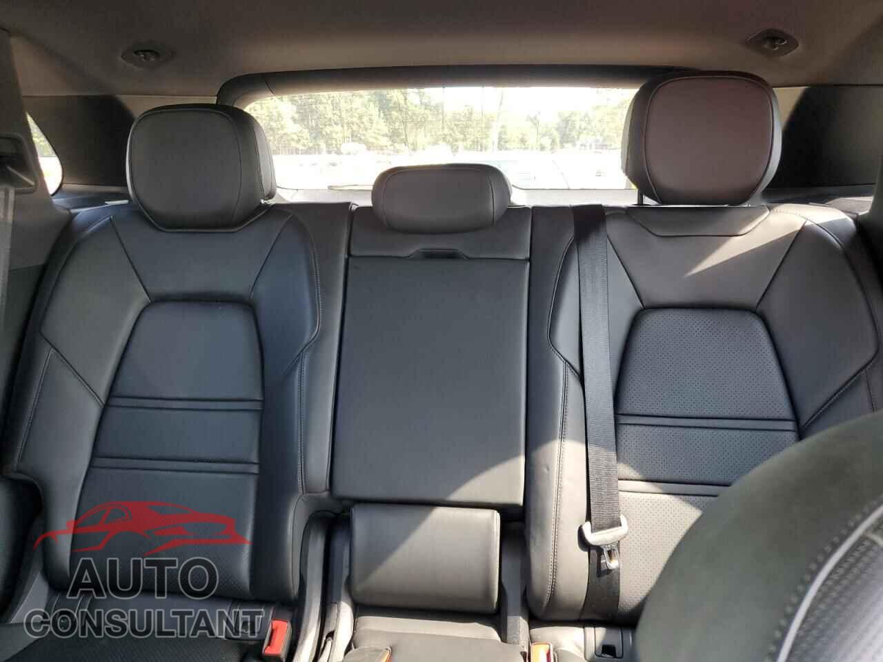 PORSCHE CAYENNE 2020 - WP1AA2AY5LDA06776