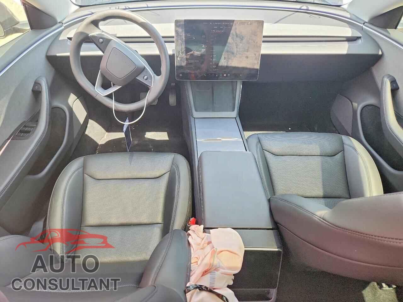 TESLA MODEL 3 2025 - 5YJ3E1EA2SF985055