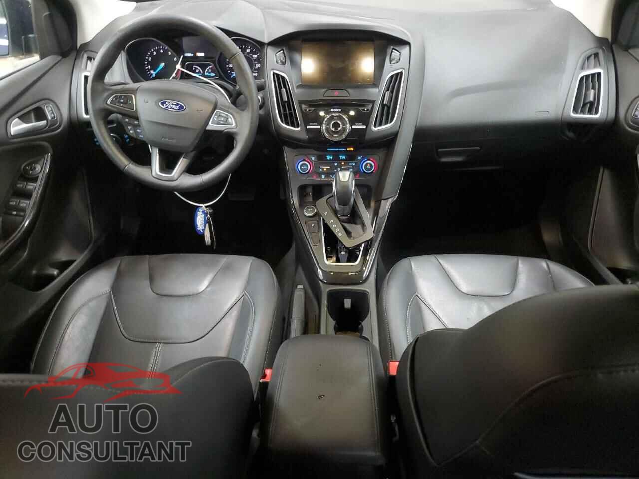 FORD FOCUS 2017 - 1FADP3J29HL347163