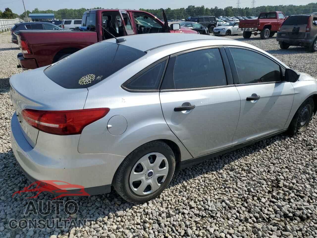 FORD FOCUS 2017 - 1FADP3E20HL241789