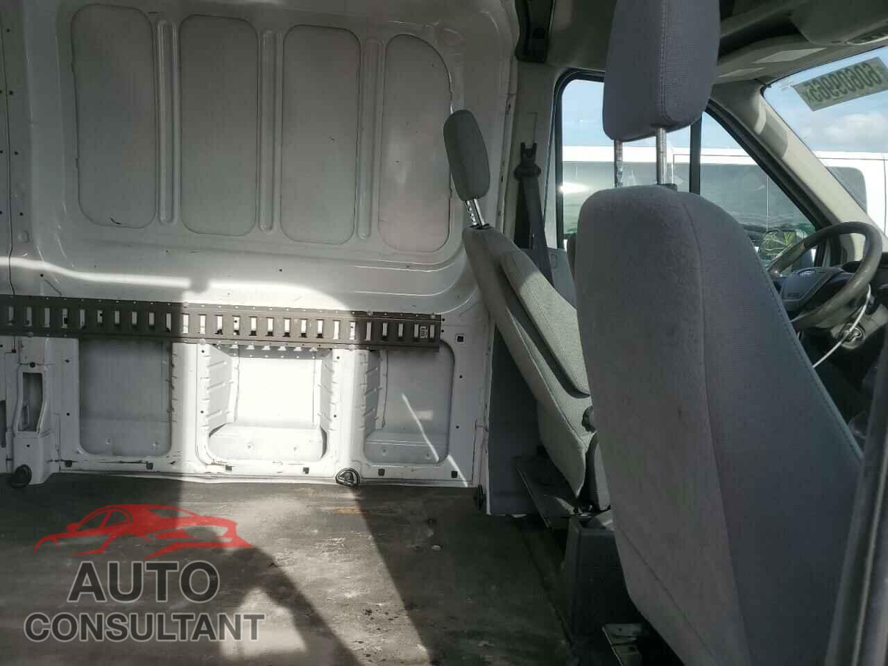 FORD TRANSIT 2015 - 1FTNR2CM2FKB04458