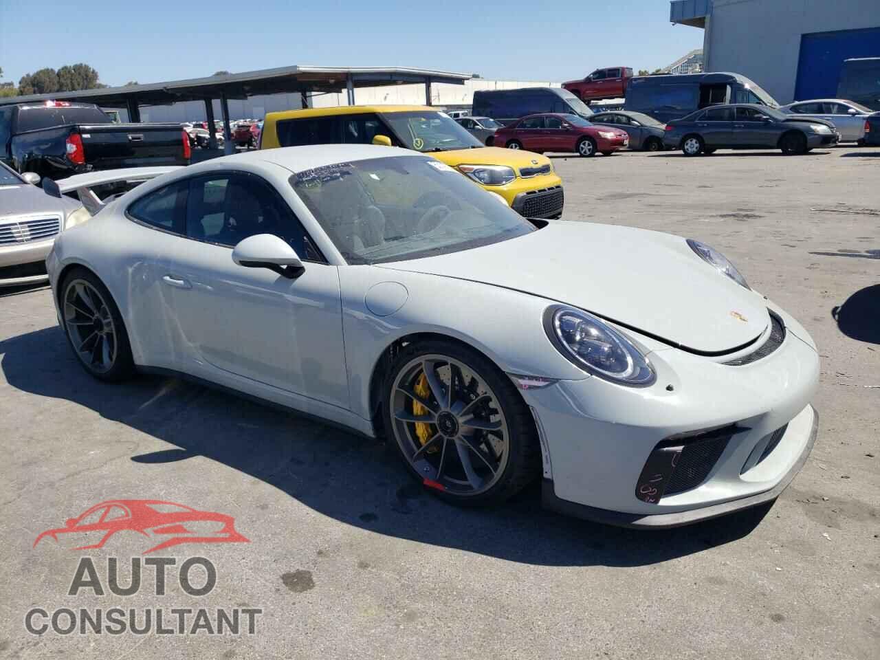PORSCHE 911 2018 - WP0AC2A95JS177170