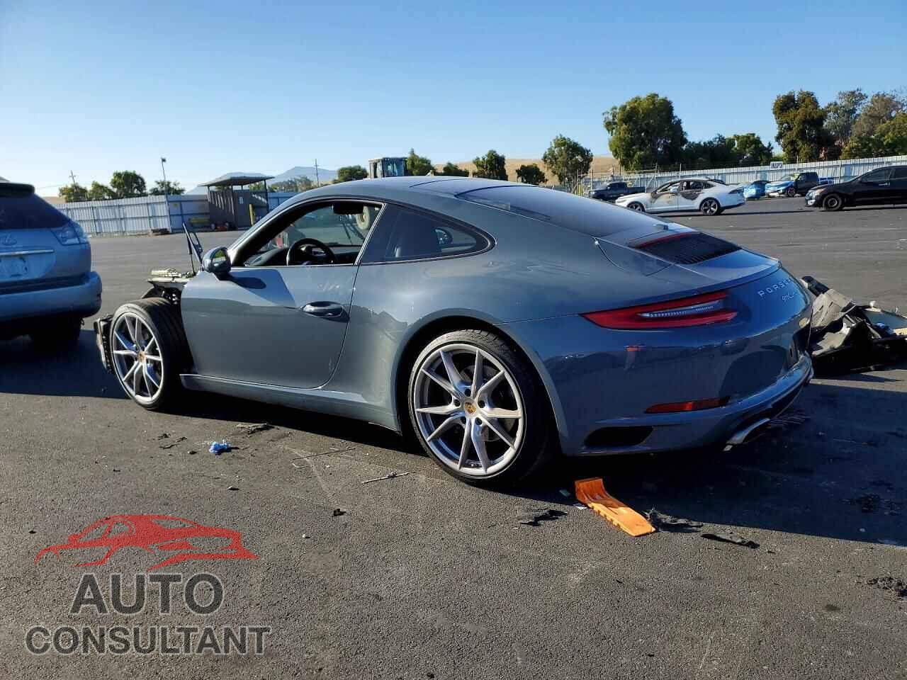 PORSCHE 911 2018 - WP0AA2A98JS105840