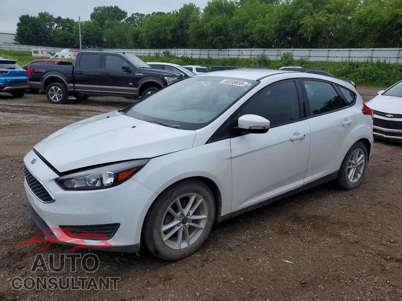 FORD FOCUS 2017 - 1FADP3K23HL215823