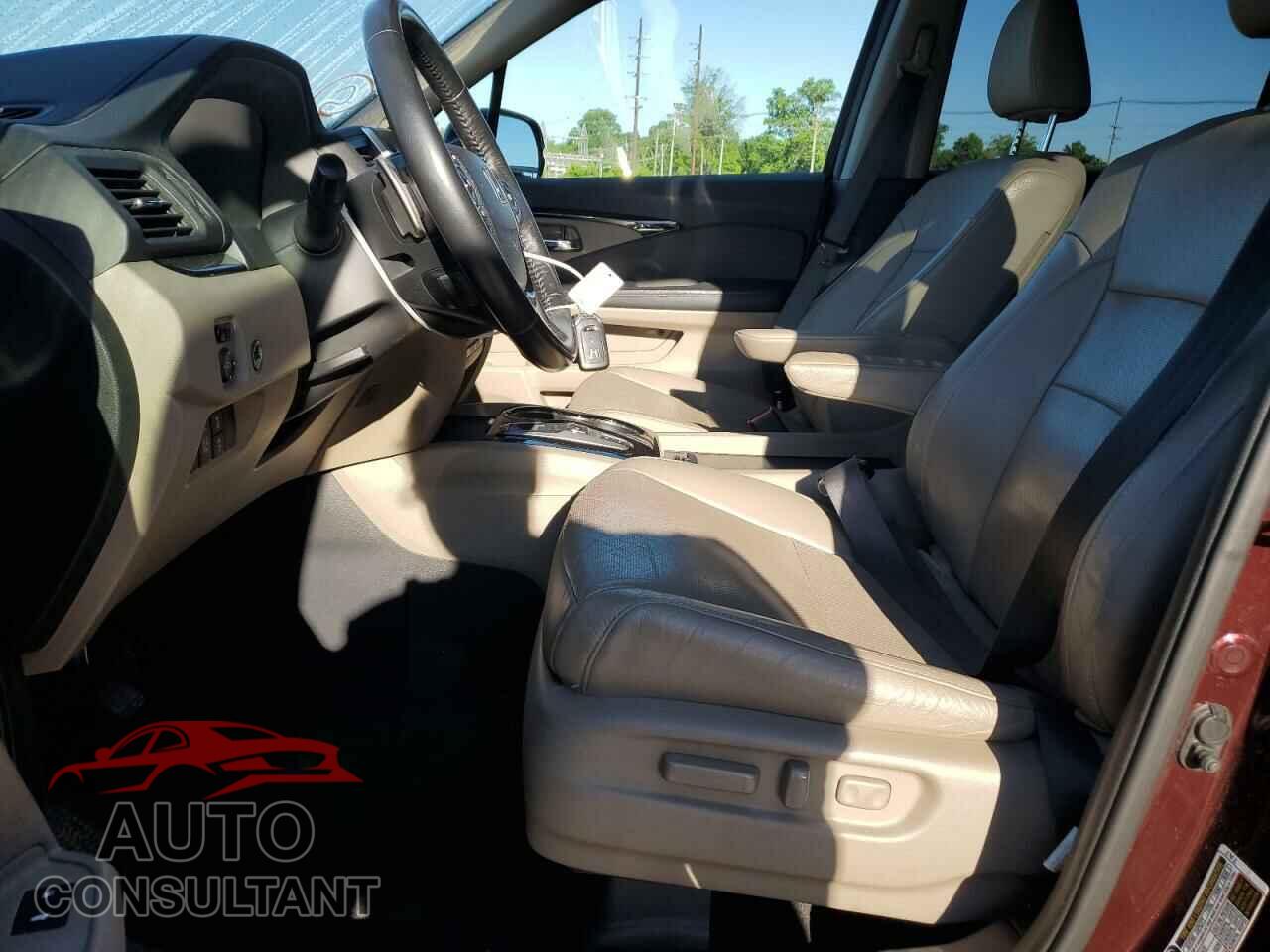 HONDA PILOT 2017 - 5FNYF6H01HB006928