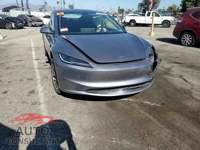 TESLA MODEL 3 2025 - 5YJ3E1EA7SF058536