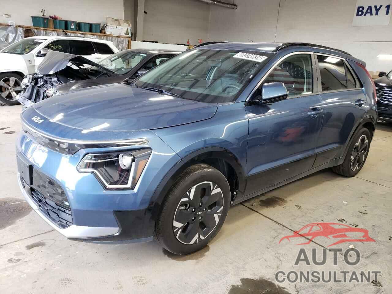 KIA NIRO WIND 2023 - KNDCR3L18P5045158