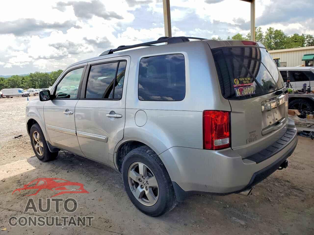 HONDA PILOT 2011 - 5FNYF3H72BB032697