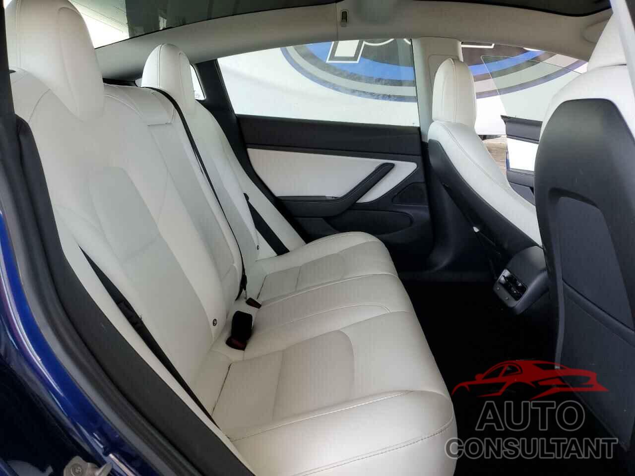 TESLA MODEL 3 2018 - 5YJ3E1EB0JF081051