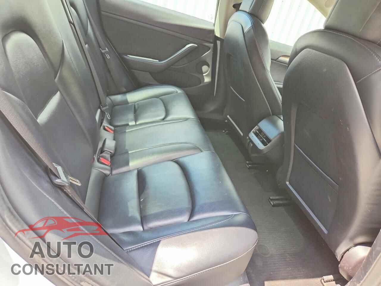 TESLA MODEL 3 2022 - 5YJ3E1EA9NF191786