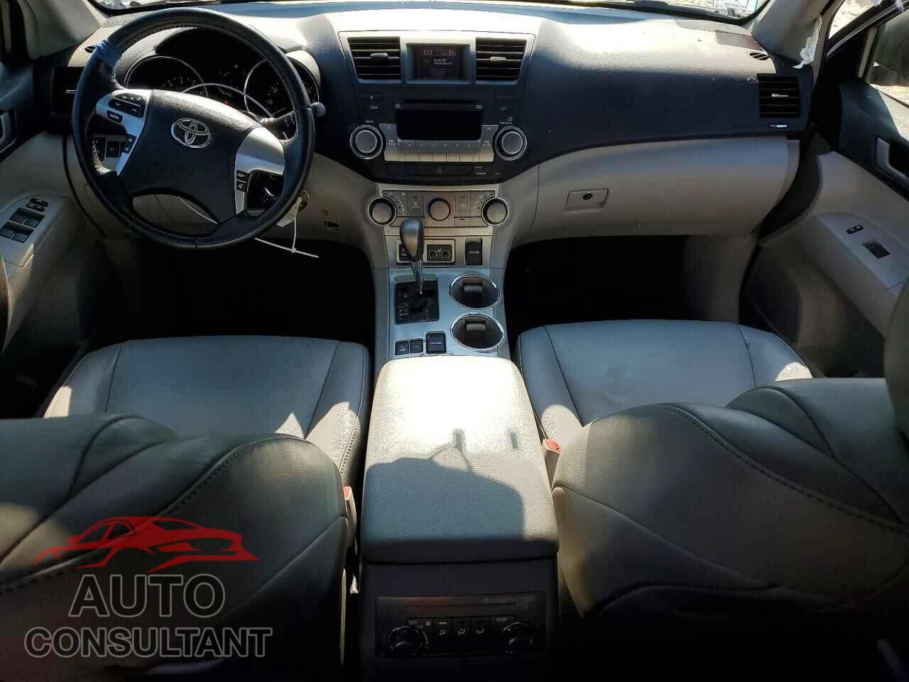 TOYOTA HIGHLANDER 2011 - 5TDBK3EH3BS091834
