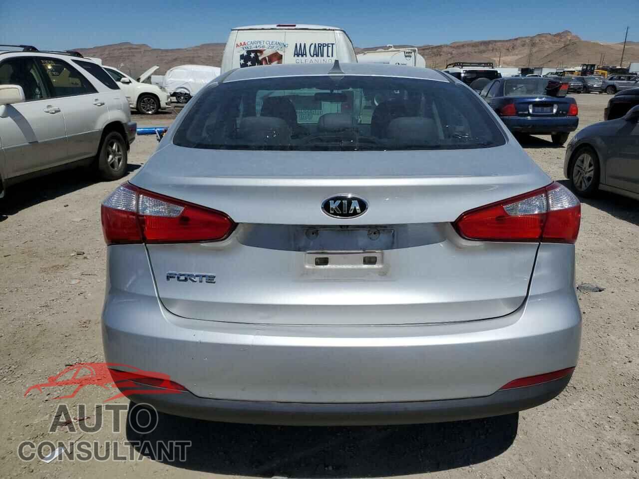 KIA FORTE 2016 - KNAFX4A6XG5596390
