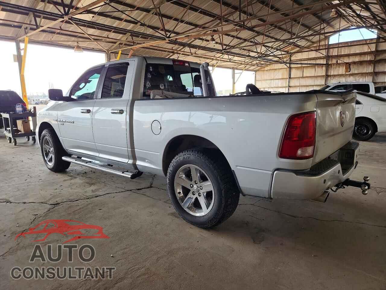 DODGE RAM 1500 2012 - 1C6RD7HT3CS187561