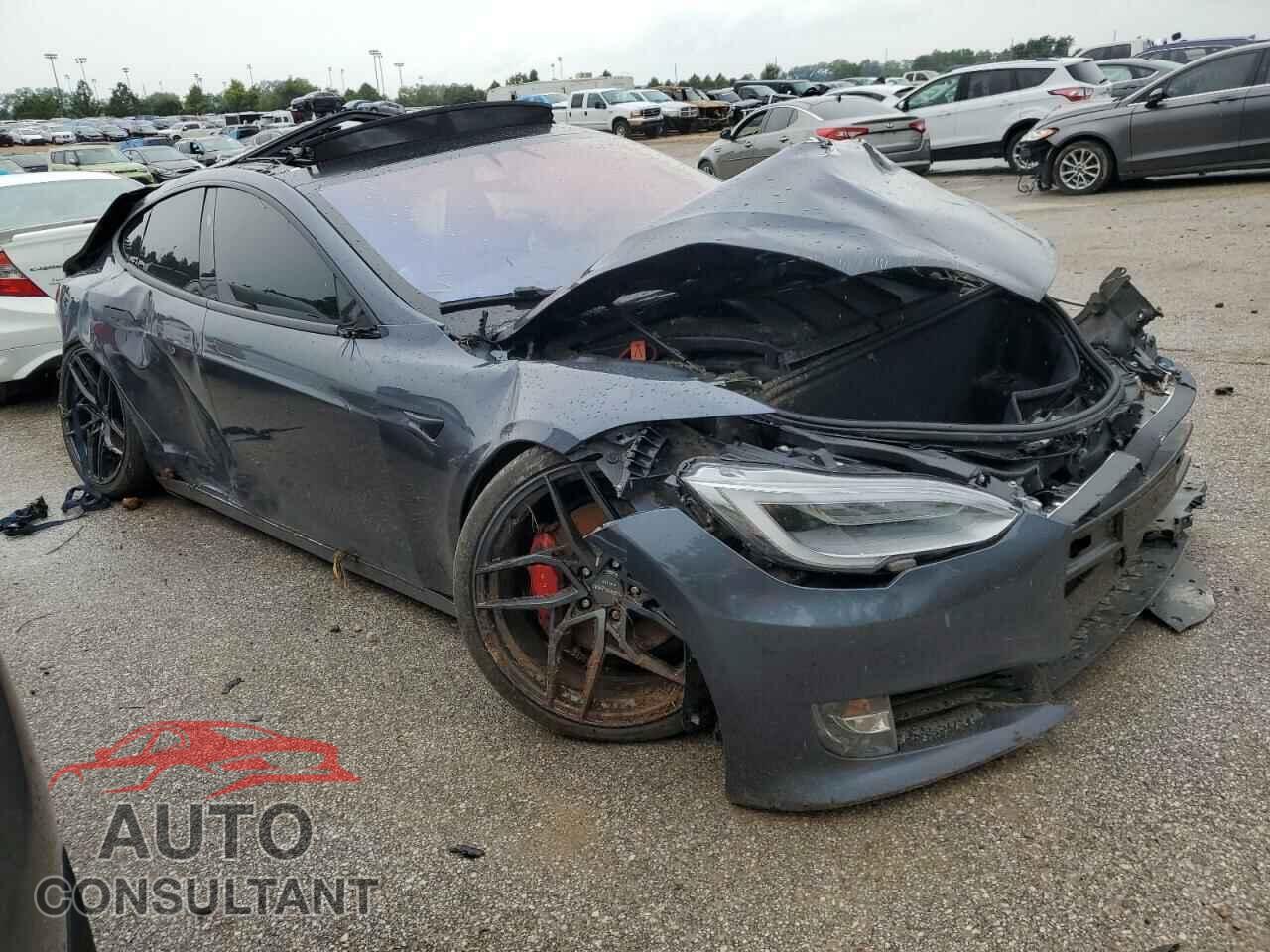 TESLA MODEL S 2018 - 5YJSA1E44JF258189