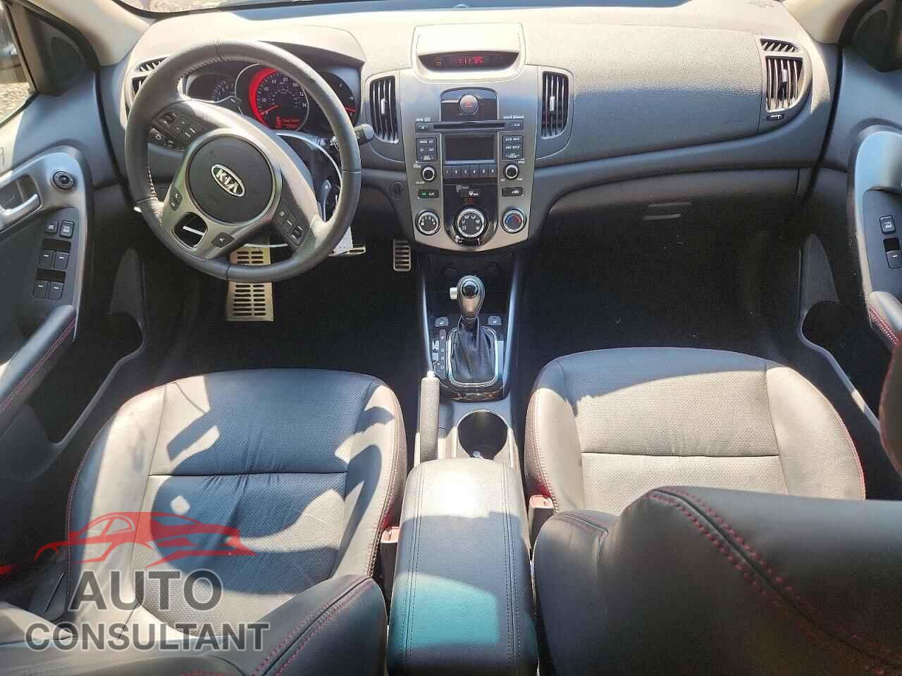 KIA FORTE 2012 - KNAFW5A37C5545213