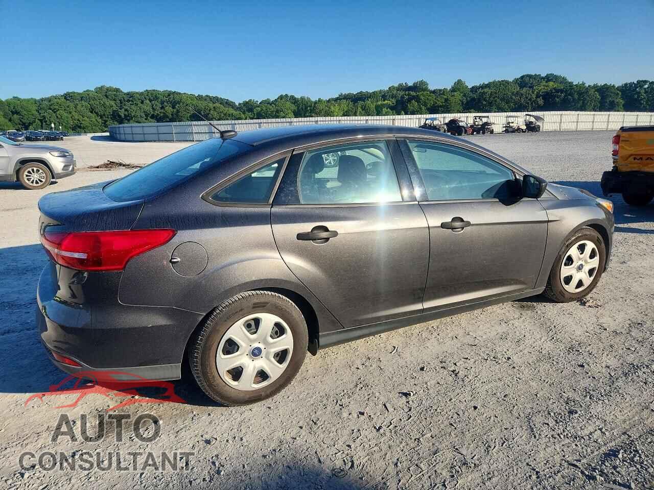 FORD FOCUS 2016 - 1FADP3E24GL305198