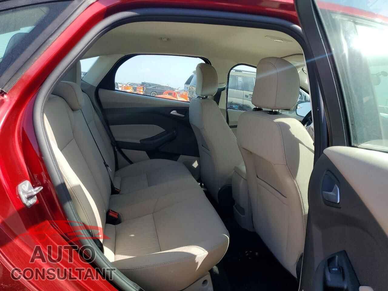 FORD FOCUS 2017 - 1FADP3F22HL327247