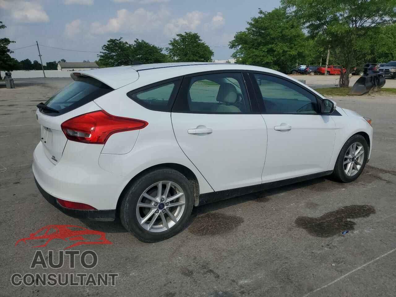 FORD FOCUS 2015 - 1FADP3K21FL317845