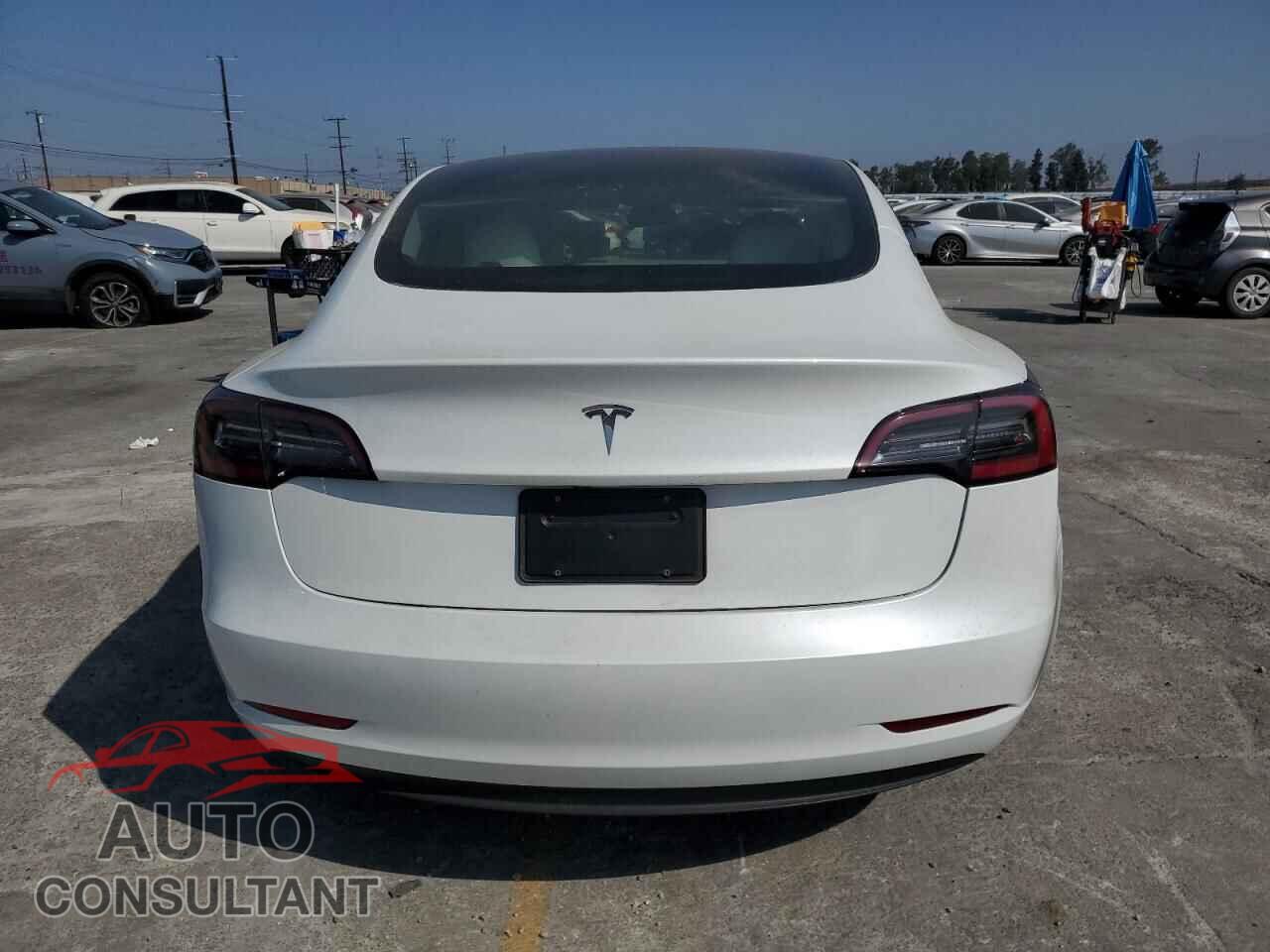 TESLA MODEL 3 2023 - 5YJ3E1EA0PF438258
