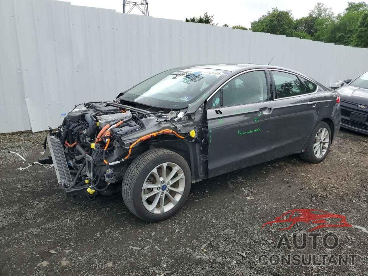 FORD FUSION 2019 - 3FA6P0SU9KR157802