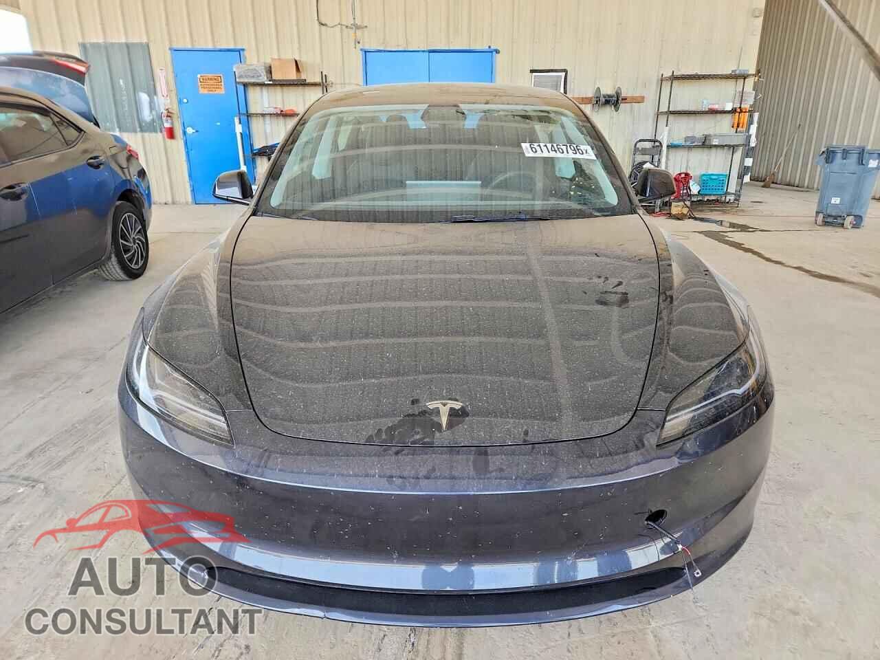 TESLA MODEL 3 2024 - 5YJ3E1EA9RF740618