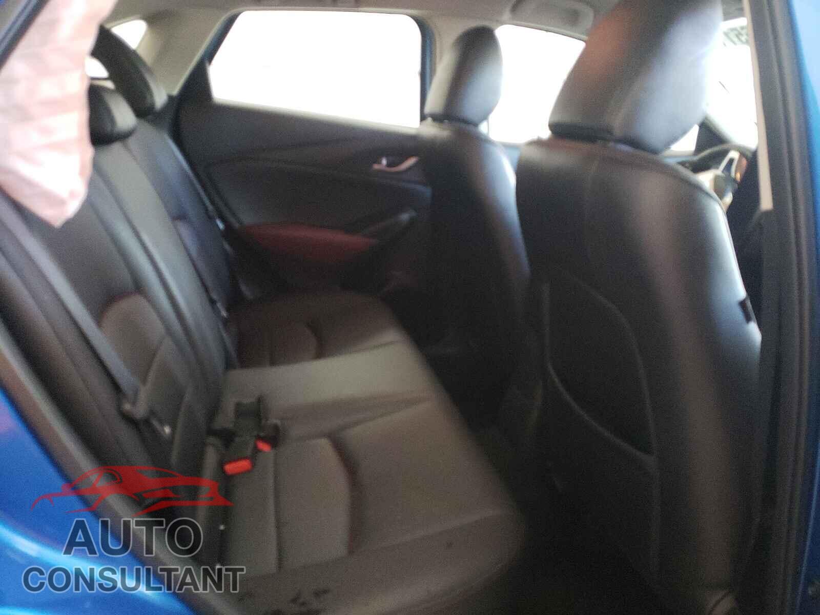 MAZDA CX-3 2017 - JM1DKFC73H0171571