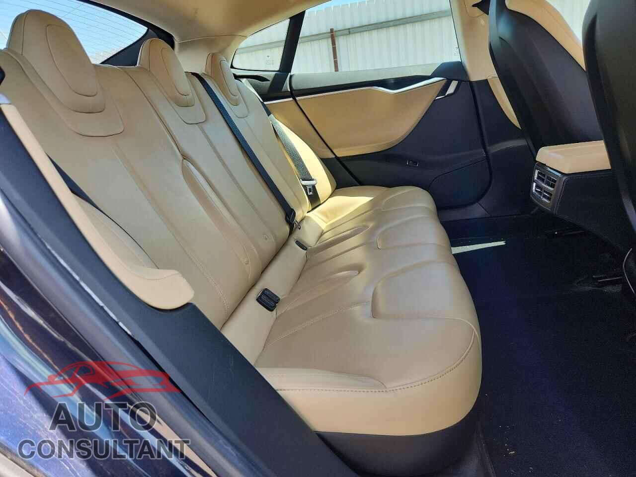 TESLA MODEL S 2013 - 5YJSA1DN9DFP07977